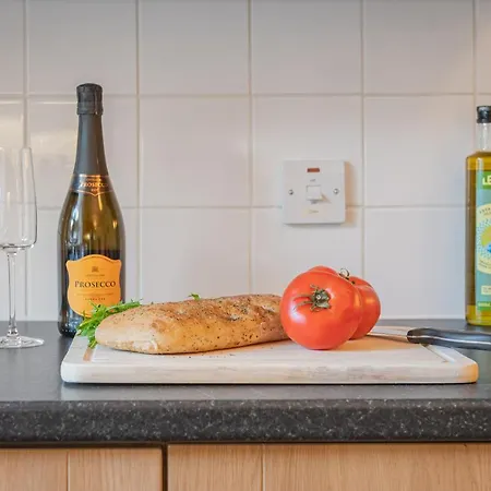 The Loft- Duplex Apartment, Family Friendly! * Bowness-on-Windermere