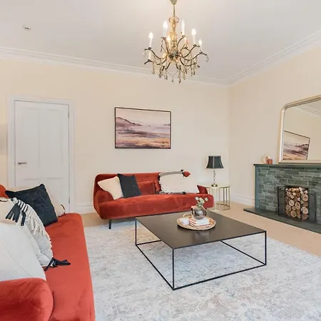 The Loft- Duplex Apartment, Family Friendly! Bowness-on-Windermere