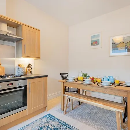 The Loft- Duplex Apartment, Family Friendly! Bowness-on-Windermere